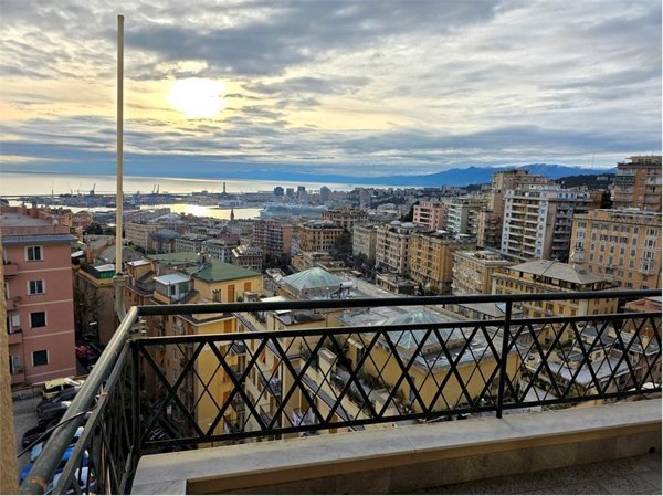 appartamento in vendita a Genova in zona Castelletto