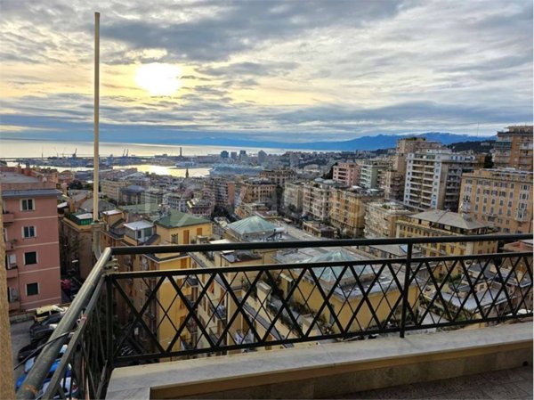appartamento in vendita a Genova in zona Castelletto