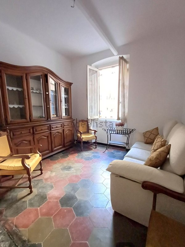 appartamento in vendita a Genova in zona Rivarolo