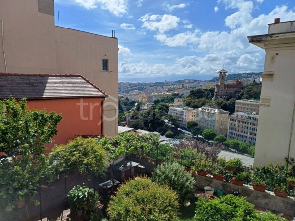 appartamento in vendita a Genova in zona Castelletto
