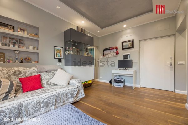 appartamento in vendita a Genova in zona Sturla