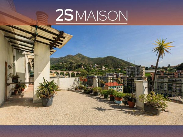 appartamento in vendita a Genova in zona Sestri Ponente