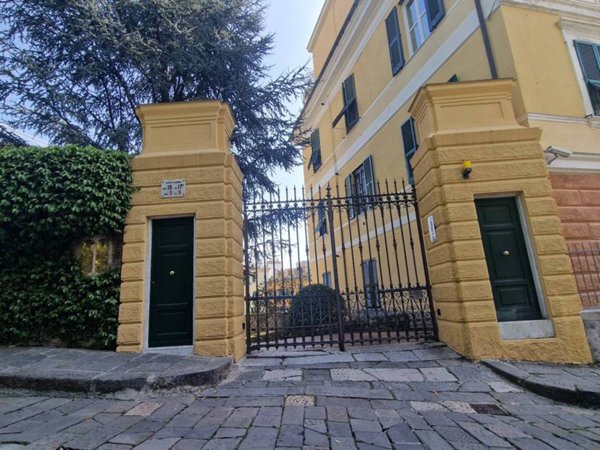 appartamento in vendita a Genova in zona San Vincenzo