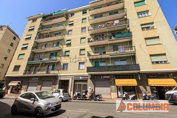 appartamento in vendita a Genova in zona Sestri Ponente