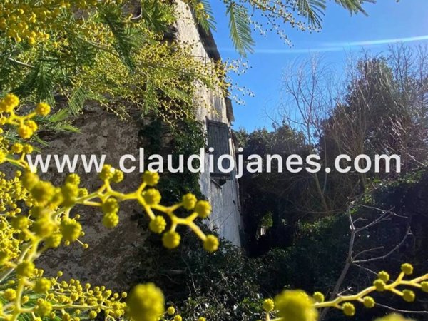 casa indipendente in vendita a Genova in zona Voltri