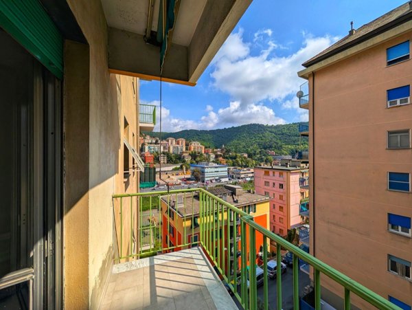 appartamento in vendita a Genova in zona Molassana