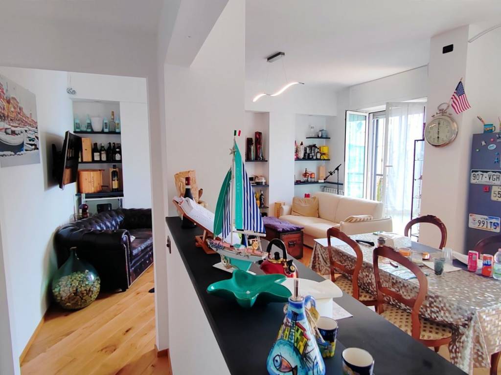 appartamento in vendita a Genova in zona Pegli