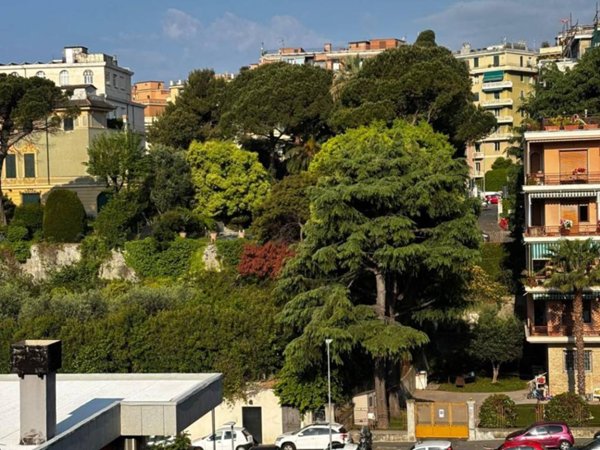 appartamento in vendita a Genova in zona Albaro