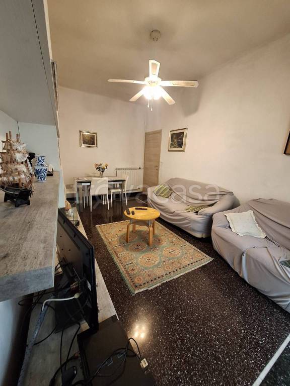 appartamento in vendita a Genova in zona Staglieno