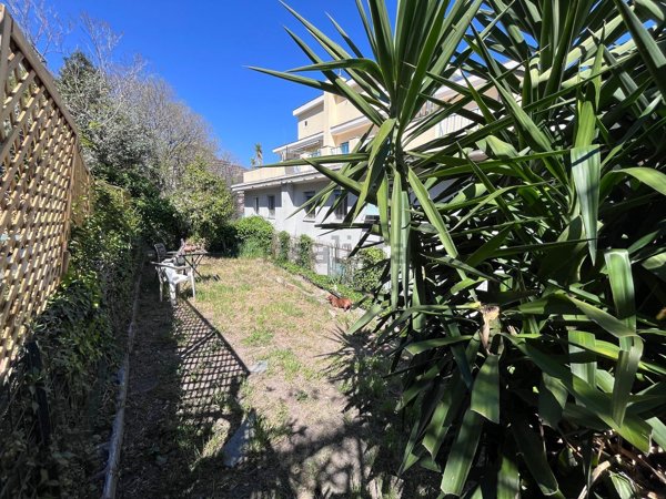 appartamento in vendita a Genova in zona DiNegro