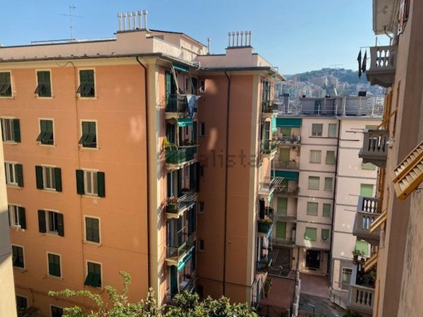appartamento in vendita a Genova in zona Marassi