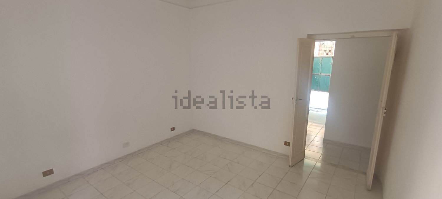 appartamento in vendita a Genova in zona Certosa