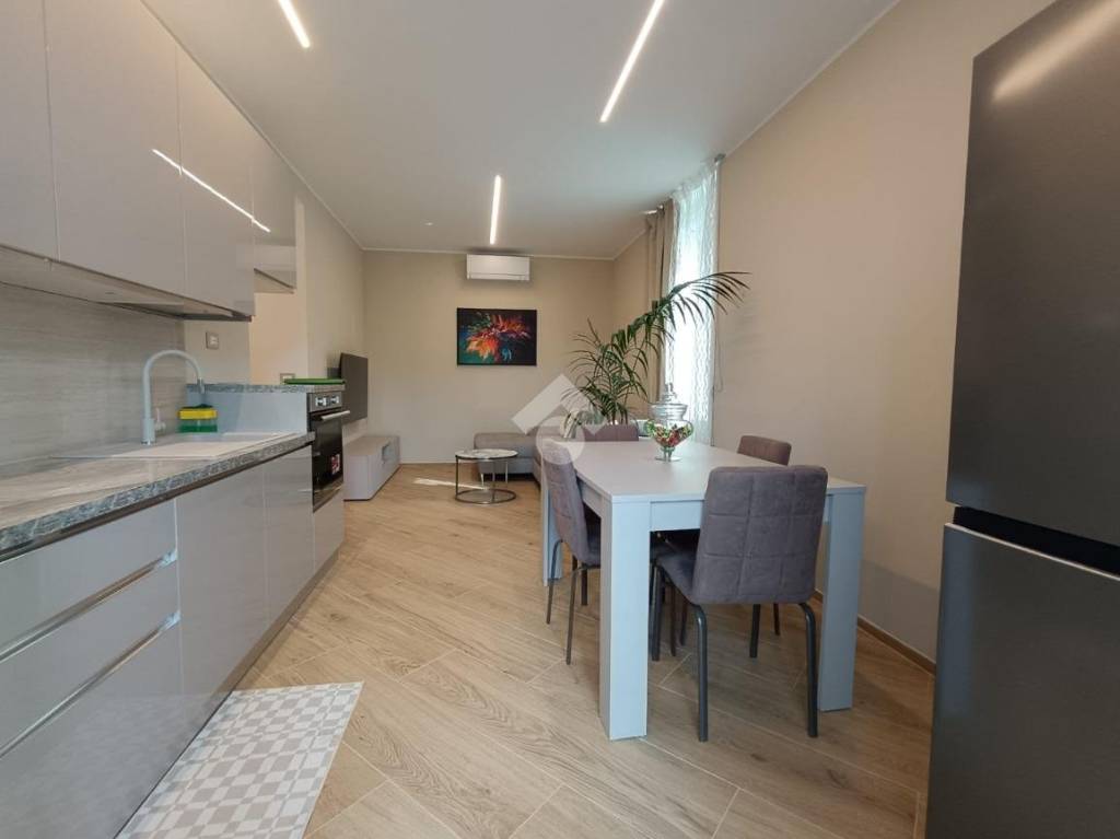 appartamento in vendita a Genova in zona Sestri Ponente