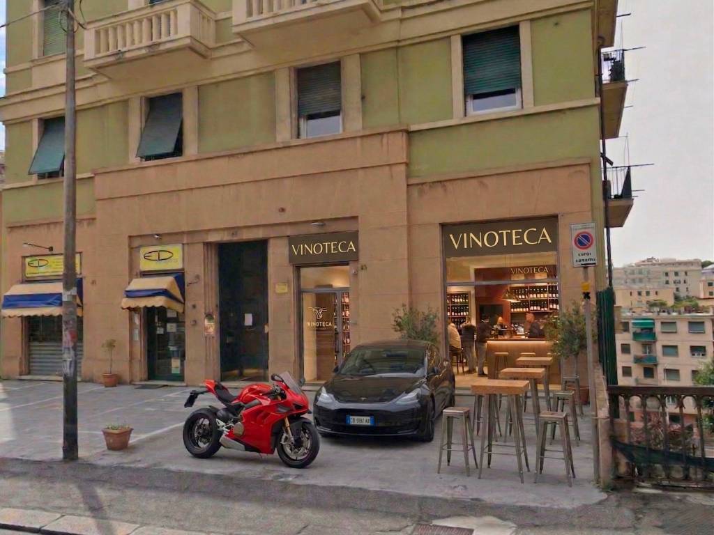negozio in vendita a Genova in zona San Martino