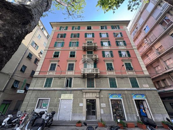 appartamento in vendita a Genova in zona Sampierdarena