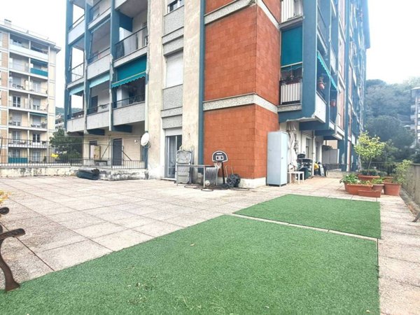 appartamento in vendita a Genova in zona Struppa