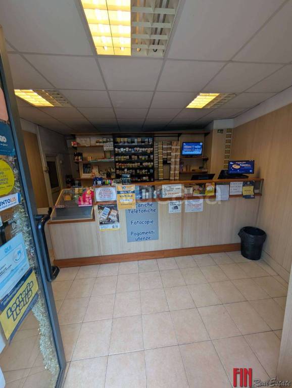 negozio in vendita a Genova in zona Pontedecimo