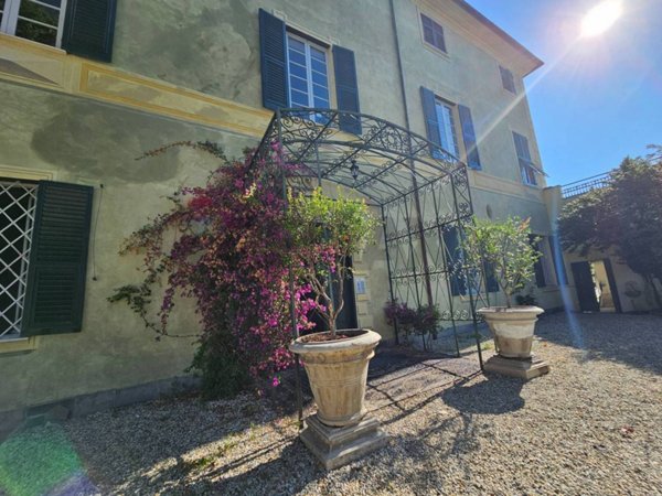 appartamento in vendita a Genova in zona Sestri Ponente