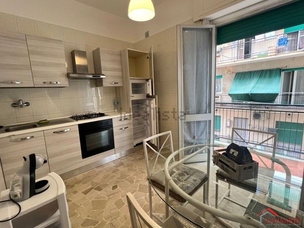 appartamento in vendita a Genova in zona Sestri Ponente