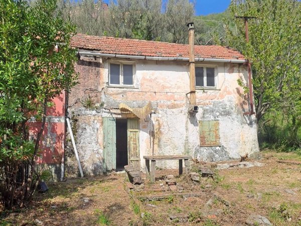 appartamento in vendita a Genova in zona Bavari