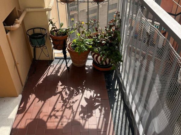 appartamento in vendita a Genova in zona Quezzi