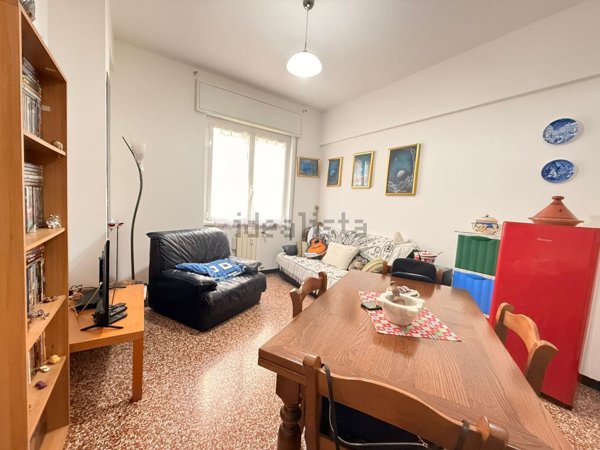 appartamento in vendita a Genova in zona Palmaro / Pra'