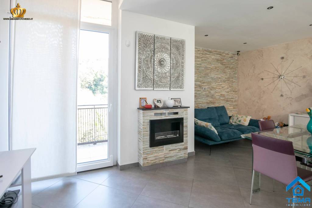 appartamento in vendita a Genova in zona Rivarolo