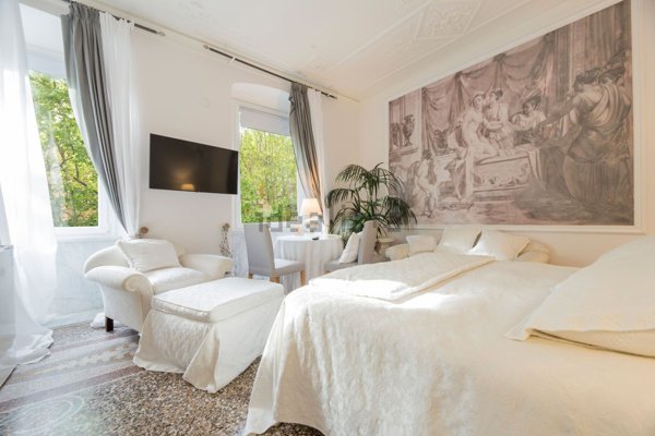 appartamento in vendita a Genova in zona Foce