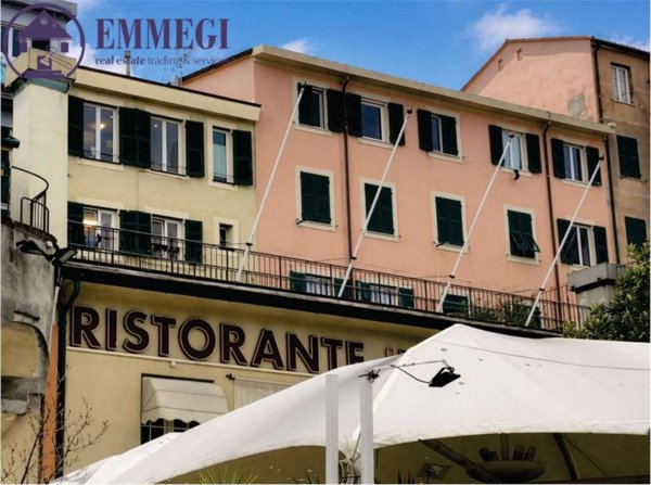 appartamento in vendita a Genova in zona Sottoripa / Maddalena / Molo