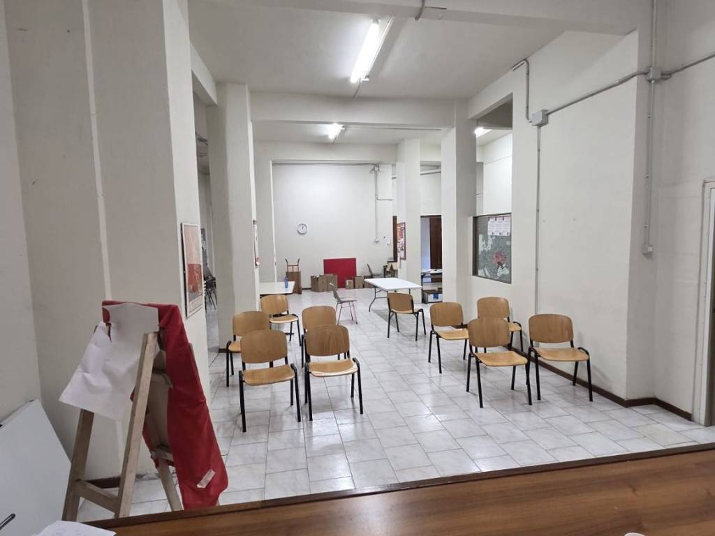 negozio in vendita a Genova in zona Quezzi