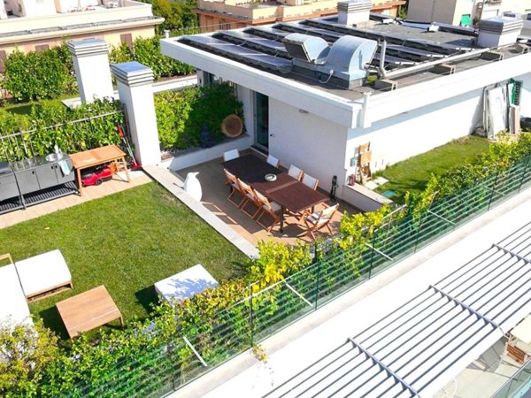 appartamento in vendita a Genova in zona Albaro