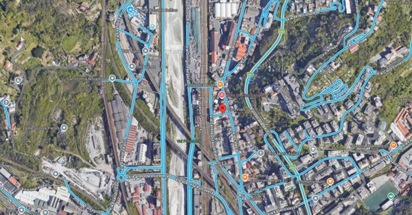 locale commerciale in vendita a Genova in zona Rivarolo