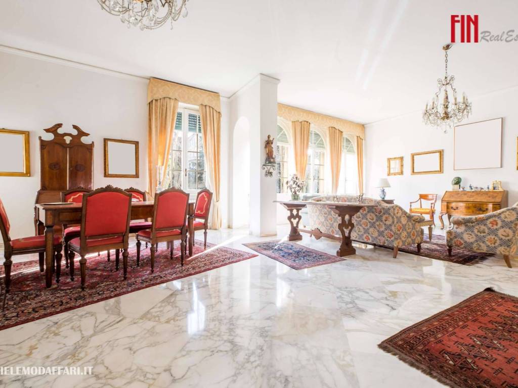 appartamento in vendita a Genova in zona Albaro