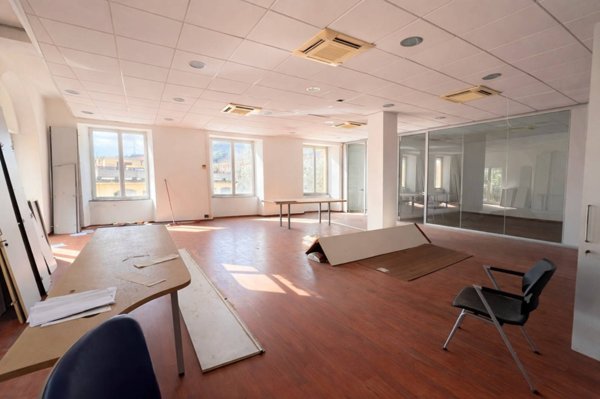 ufficio in vendita a Genova in zona San Quirico