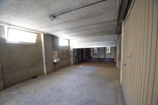 locale di sgombero in vendita a Genova in zona Voltri