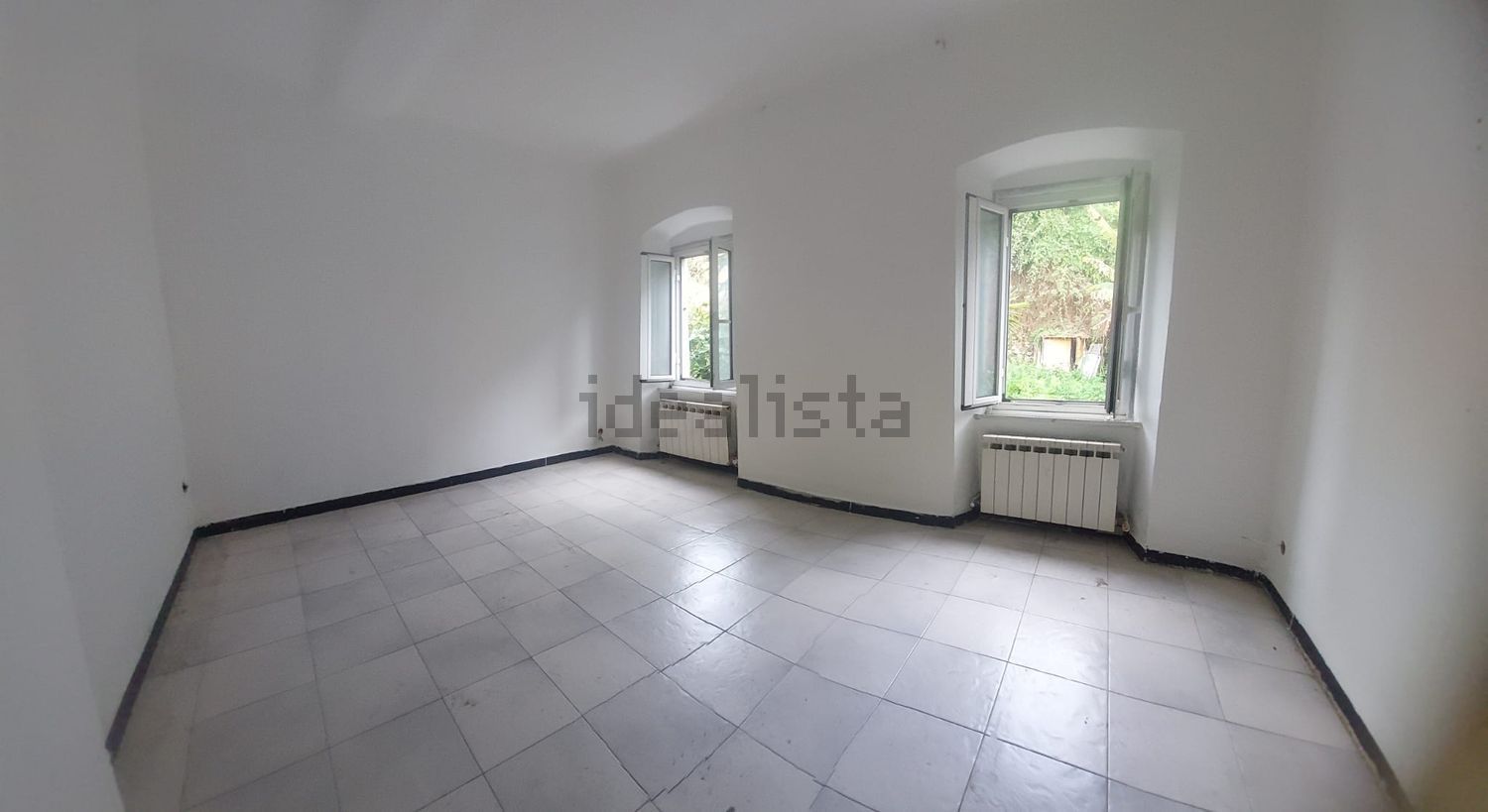 appartamento in vendita a Genova in zona Rivarolo