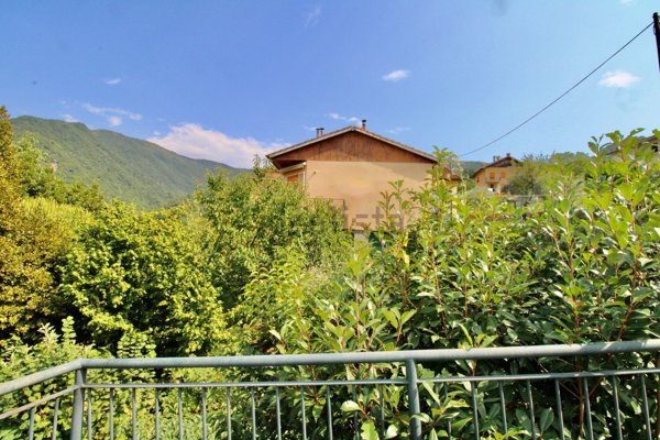 casa indipendente in vendita a Genova in zona San Desiderio