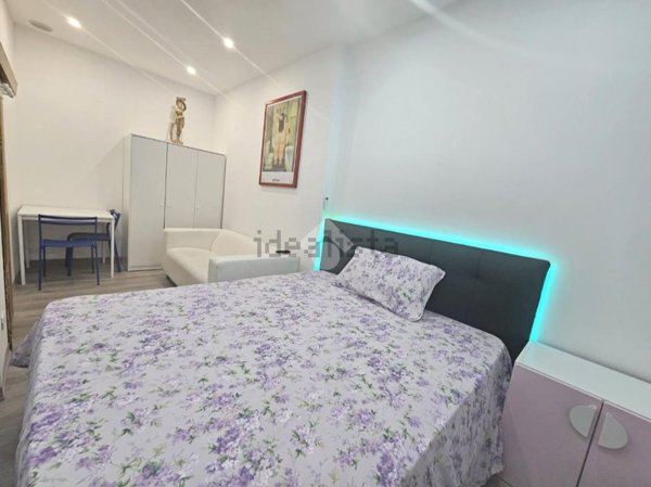 appartamento in vendita a Genova in zona Sottoripa / Maddalena / Molo