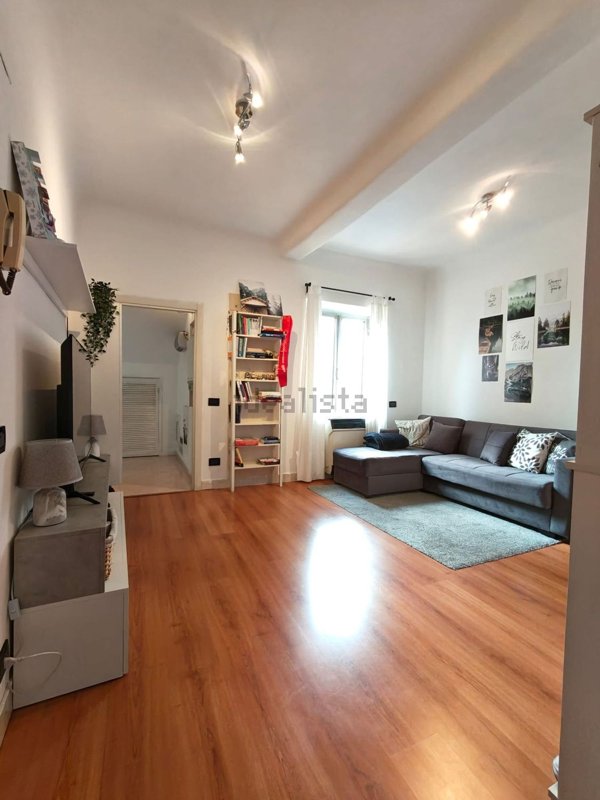 appartamento in vendita a Genova in zona Rivarolo