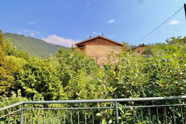 casa indipendente in vendita a Genova in zona San Desiderio