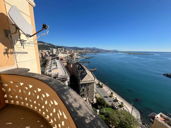 appartamento in vendita a Genova in zona Pegli