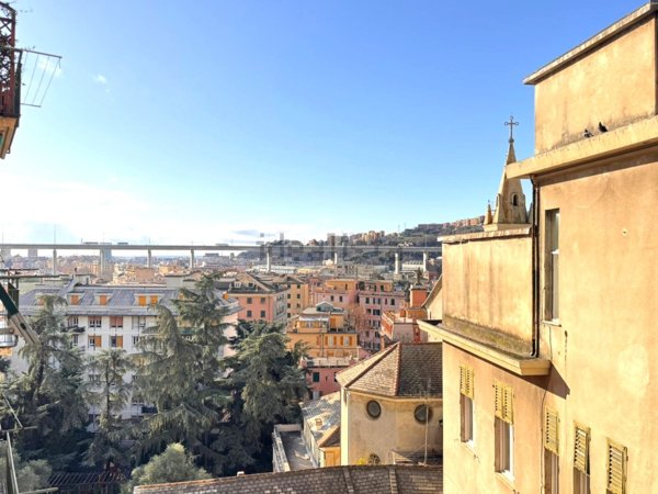 appartamento in vendita a Genova in zona Certosa
