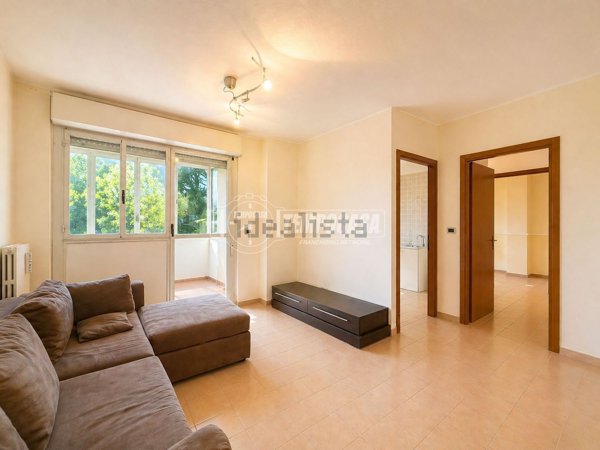 appartamento in vendita a Genova in zona Rivarolo