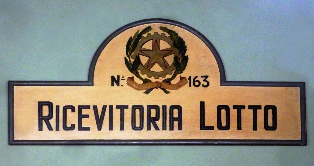 negozio in vendita a Genova in zona Sampierdarena