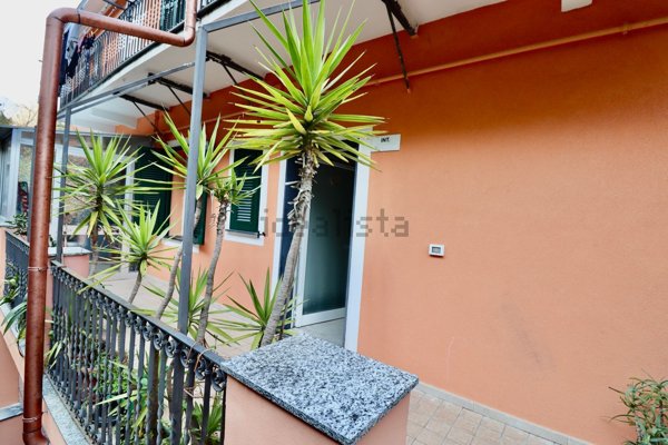 appartamento in vendita a Genova in zona Molassana