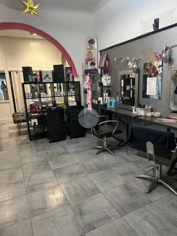 negozio in vendita a Genova in zona Sampierdarena