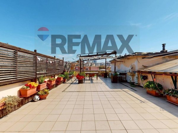 appartamento in vendita a Genova in zona Sestri Ponente