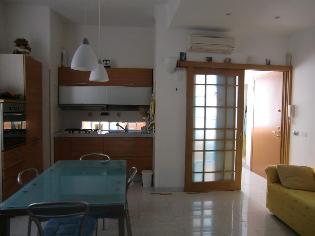 appartamento in vendita a Genova in zona Certosa