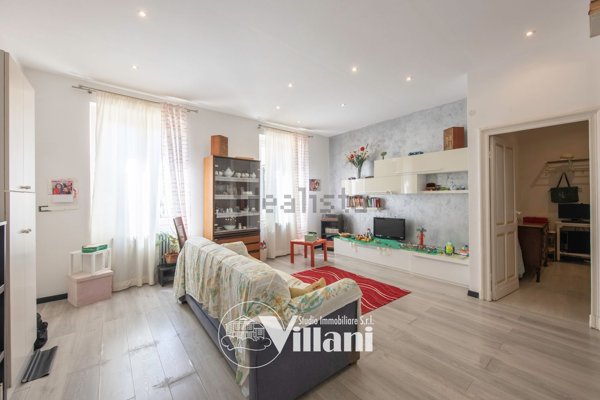 appartamento in vendita a Genova in zona Sturla