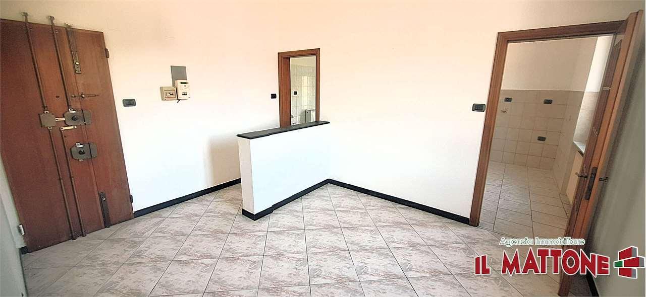 appartamento in vendita a Genova in zona Bolzaneto